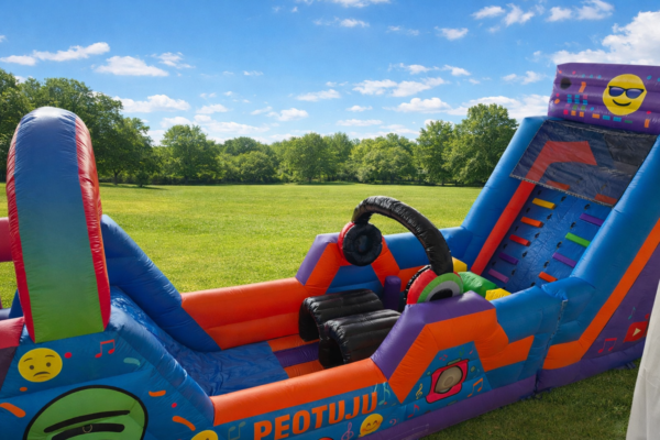 TikTok Jump Arena takistusrada ülevalt vaade